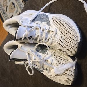 Men's Nike shoes size 7.5